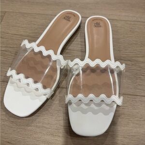Wild Fable White and Clear Slide Sandals